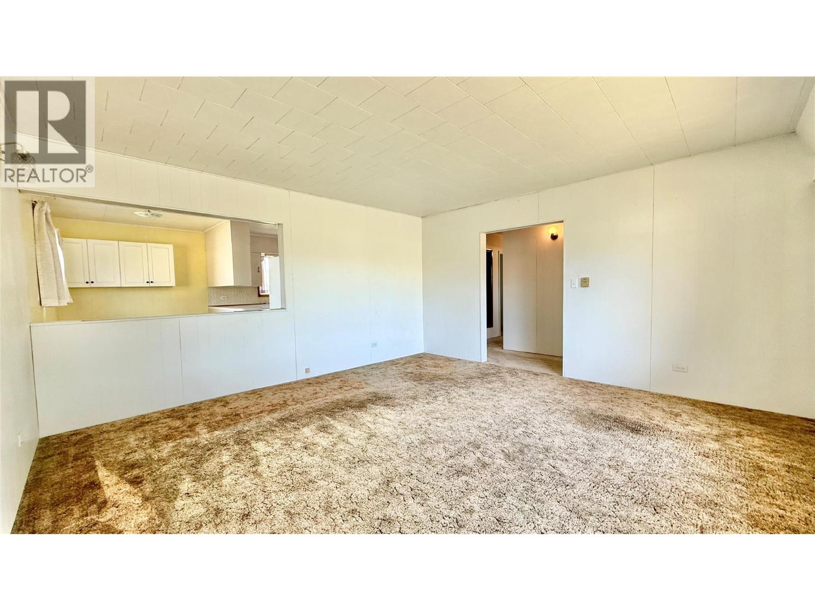 7066 19th Street, Grand Forks, British Columbia  V0H 1H2 - Photo 5 - 10402115