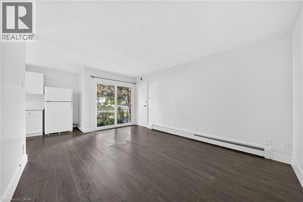 157 Ahrens Street W Unit# 4, Kitchener, Ontario  N2H 4C8 - Photo 9 - 40854872