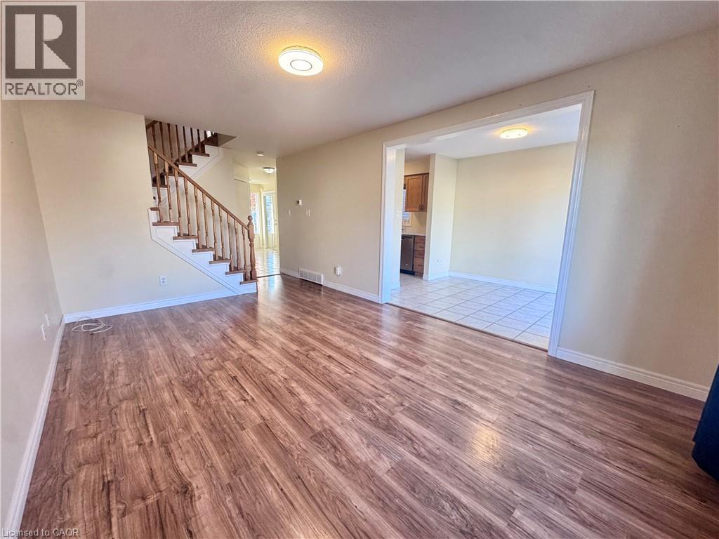 679 Karlsfeld Road, Waterloo, Ontario  N2T 2V3 - Photo 13 - 40857740