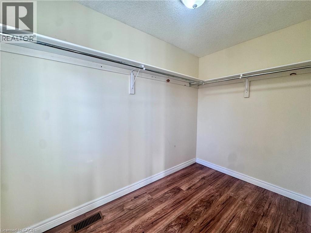 679 Karlsfeld Road, Waterloo, Ontario  N2T 2V3 - Photo 18 - 40857740