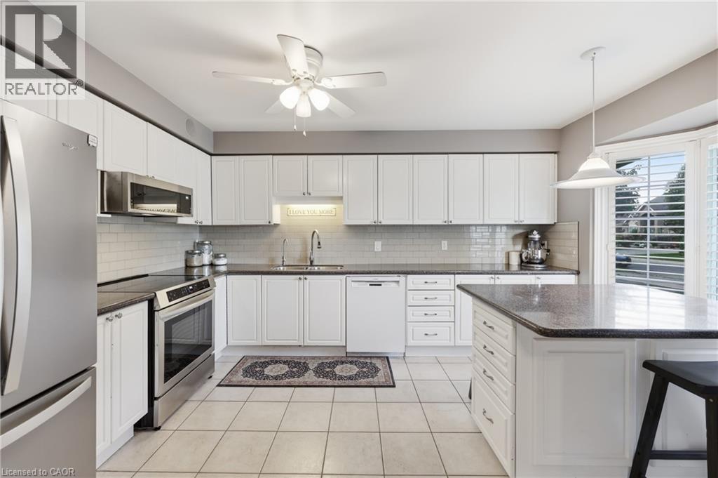 16 Red Haven Drive, Grimsby, Ontario  L3M 5J7 - Photo 9 - 40864070