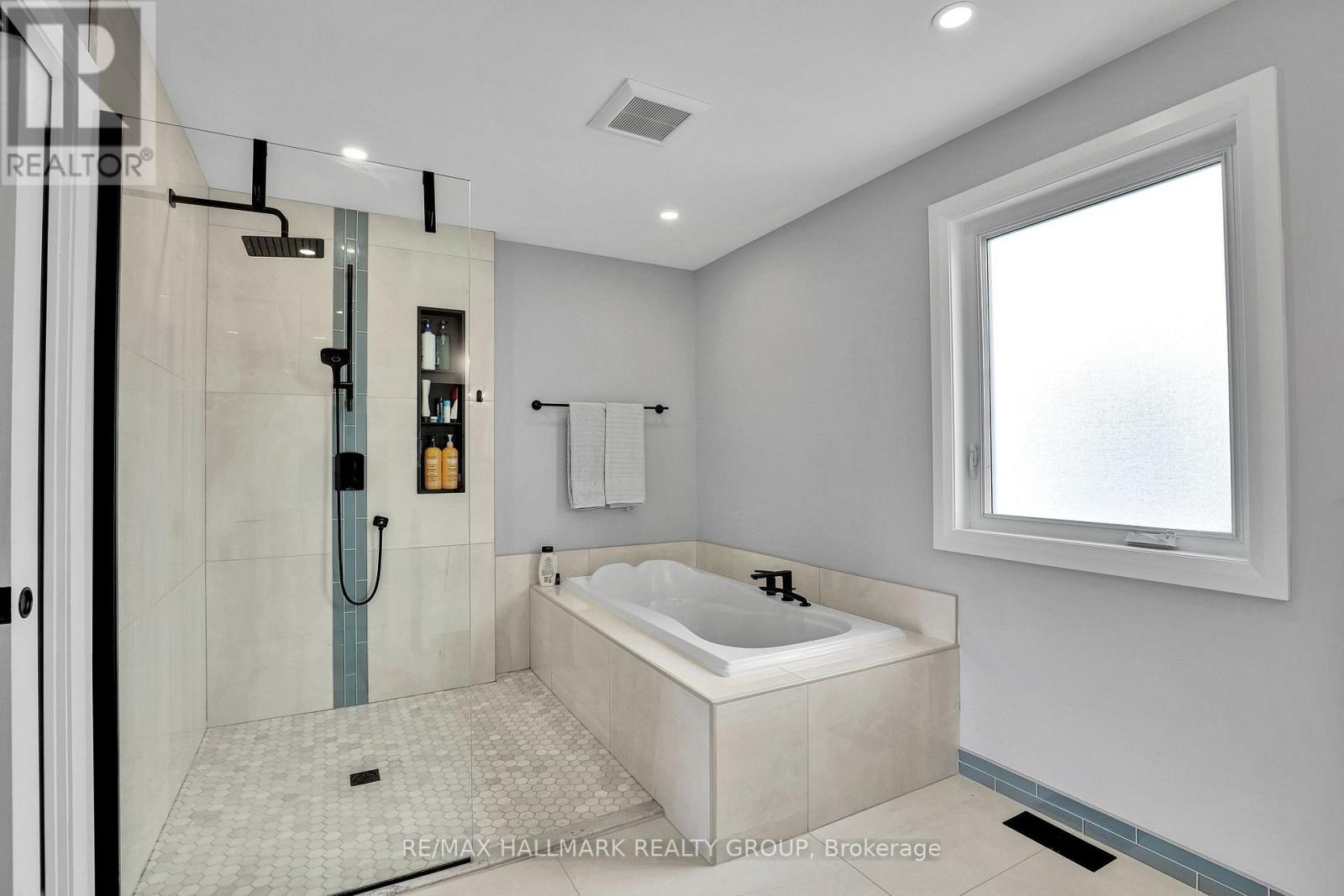 1233 Whitmore Avenue, Ottawa, Ontario  K2C 2N6 - Photo 19 - X13839226