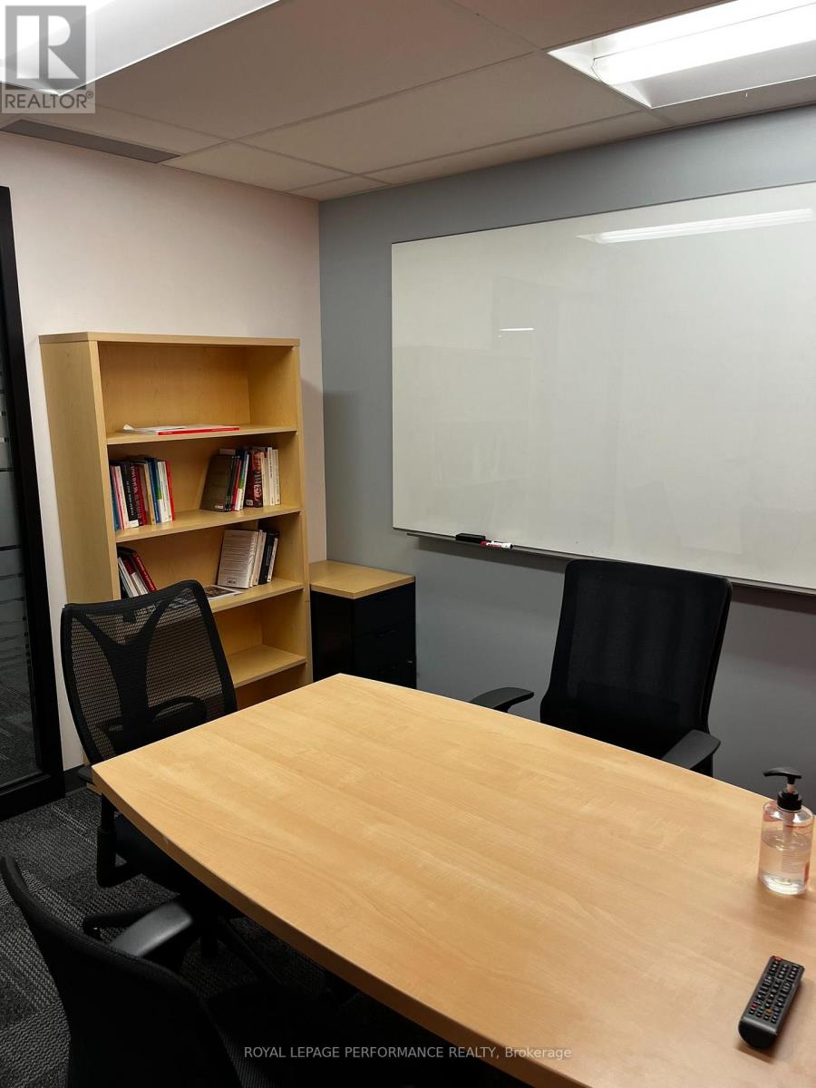 200 - 141 Laurier Avenue W, Ottawa, Ontario K1P 5J3 - Photo 4 - X13839320