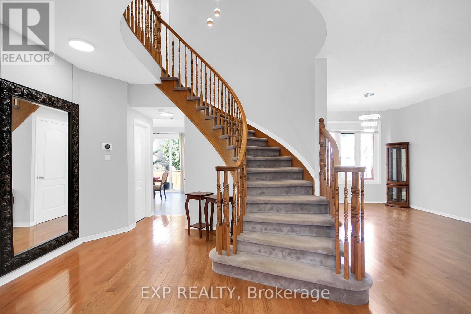 39 Greatwood Crescent, Ottawa, Ontario  K2G 6T6 - Photo 4 - X13839332
