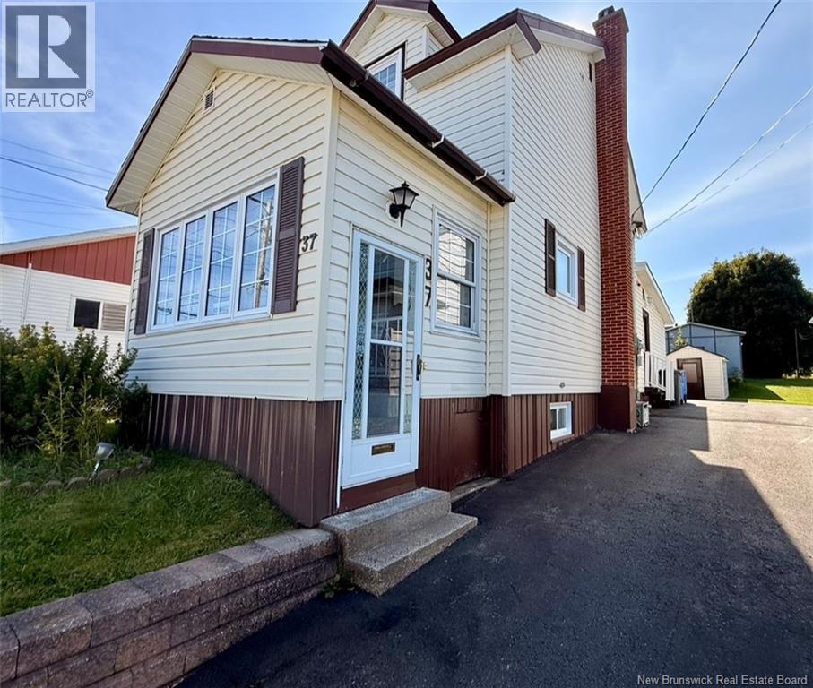 37 Queen Street, Campbellton, New Brunswick  E3N 1W9 - Photo 20 - NB148488