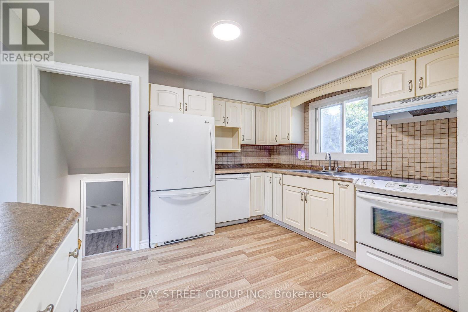 110 St. David's Road, St. Catharines, Ontario  L2T 1P9 - Photo 10 - X13828242