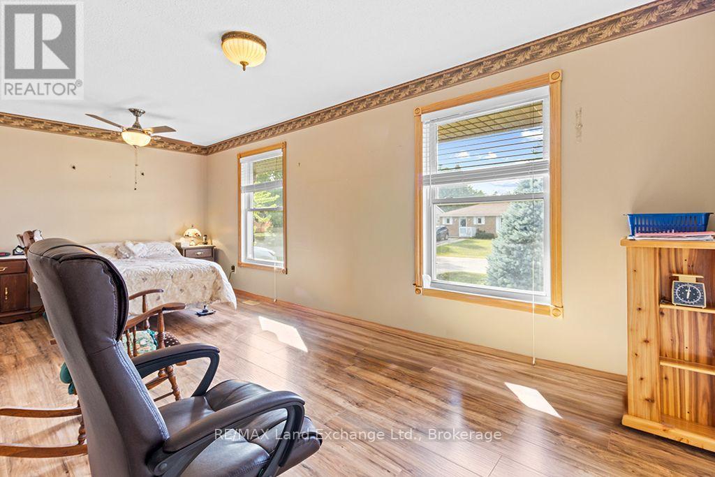 477 Ridge Street, Saugeen Shores, Ontario N0H 2C1 - Photo 16 - X13839274