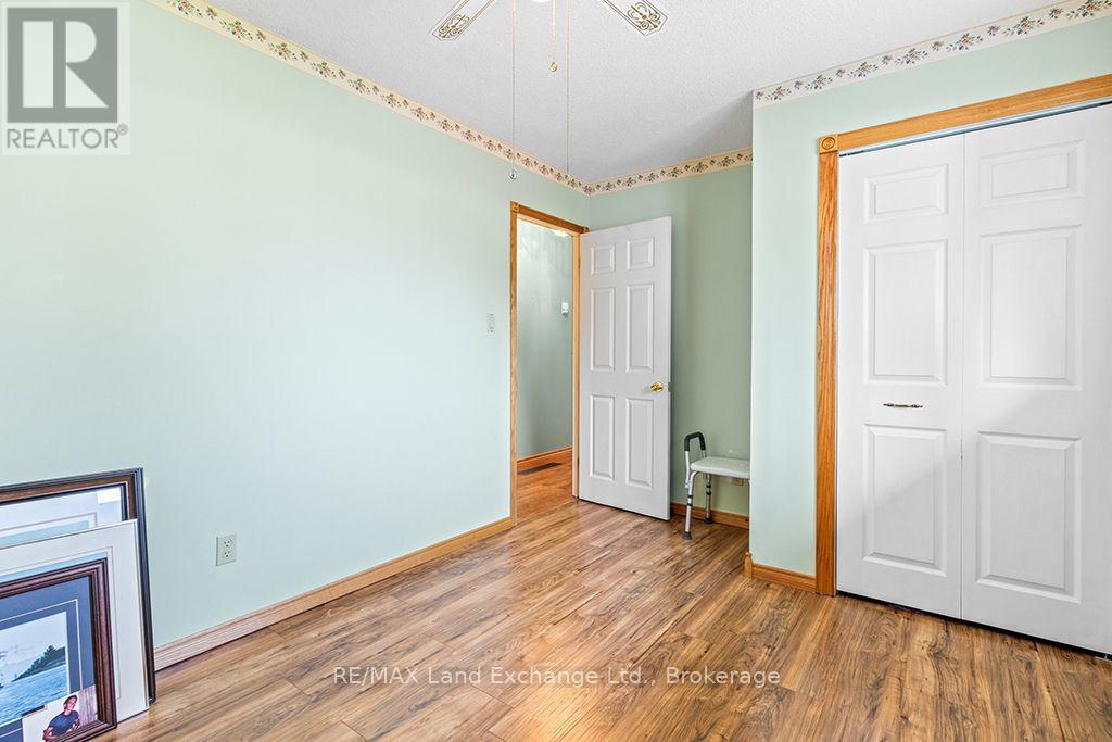 477 Ridge Street, Saugeen Shores, Ontario N0H 2C1 - Photo 18 - X13839274