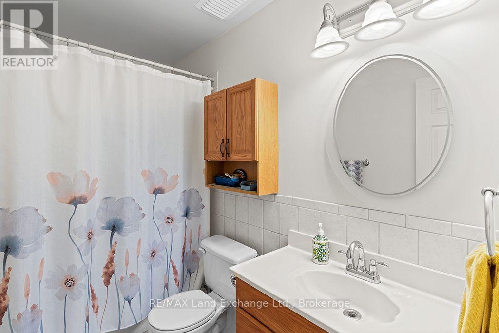 477 Ridge Street, Saugeen Shores, Ontario N0H 2C1 - Photo 20 - X13839274