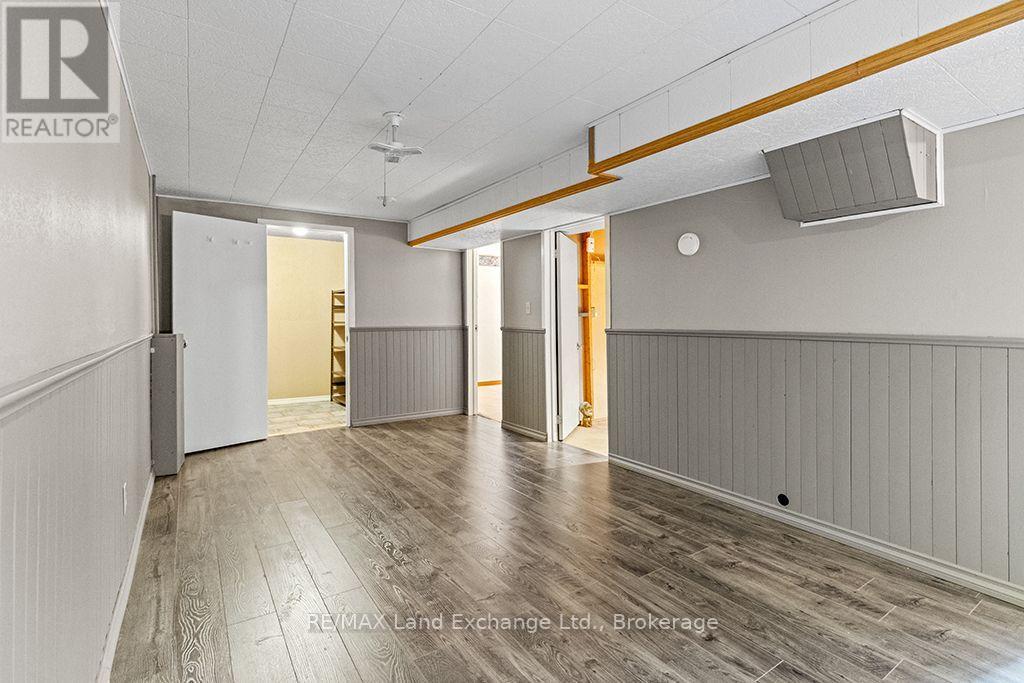 477 Ridge Street, Saugeen Shores, Ontario N0H 2C1 - Photo 24 - X13839274
