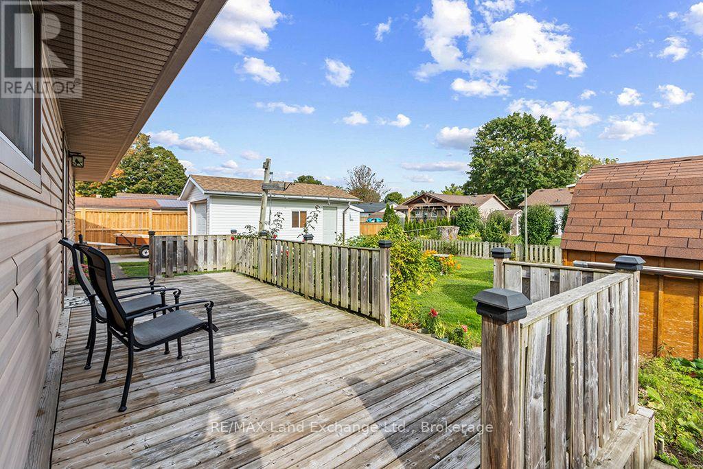 477 Ridge Street, Saugeen Shores, Ontario N0H 2C1 - Photo 33 - X13839274