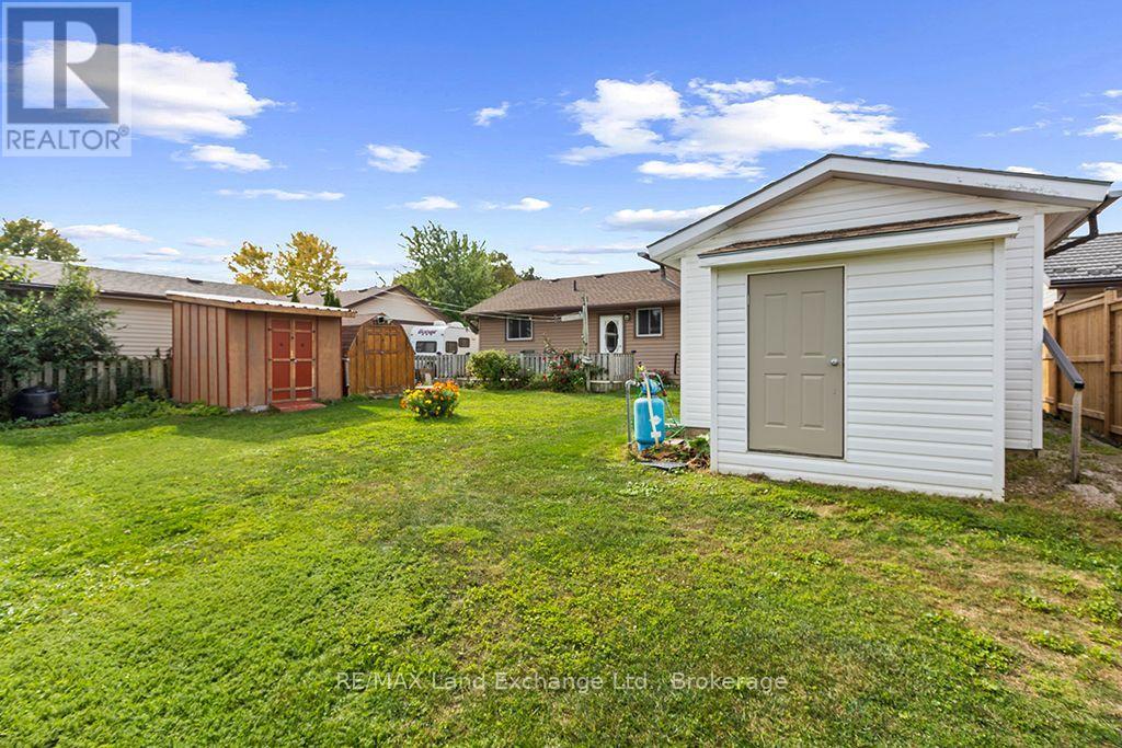 477 Ridge Street, Saugeen Shores, Ontario N0H 2C1 - Photo 36 - X13839274