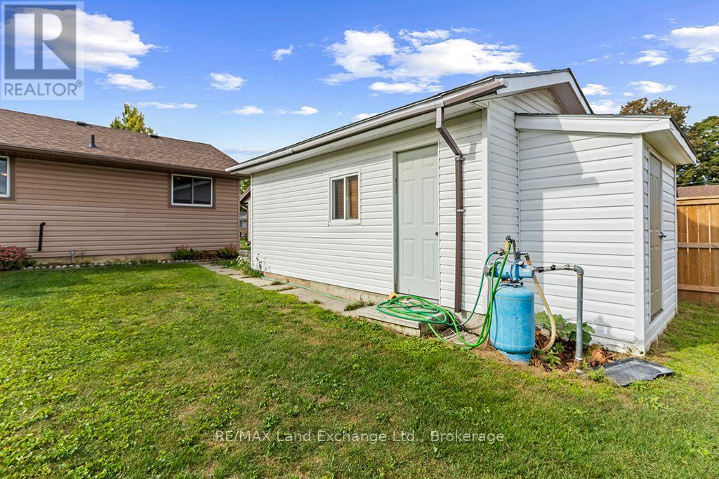 477 Ridge Street, Saugeen Shores, Ontario N0H 2C1 - Photo 37 - X13839274