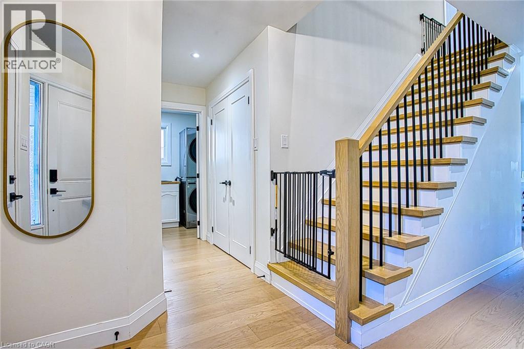 43 Spadara Drive, Hamilton, Ontario  L9B 2K3 - Photo 5 - 40865274