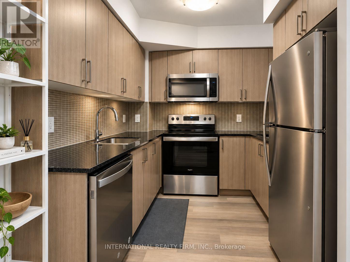 203 - 1603 Eglinton Avenue W, Toronto, Ontario  M6E 0A1 - Photo 5 - C13839250