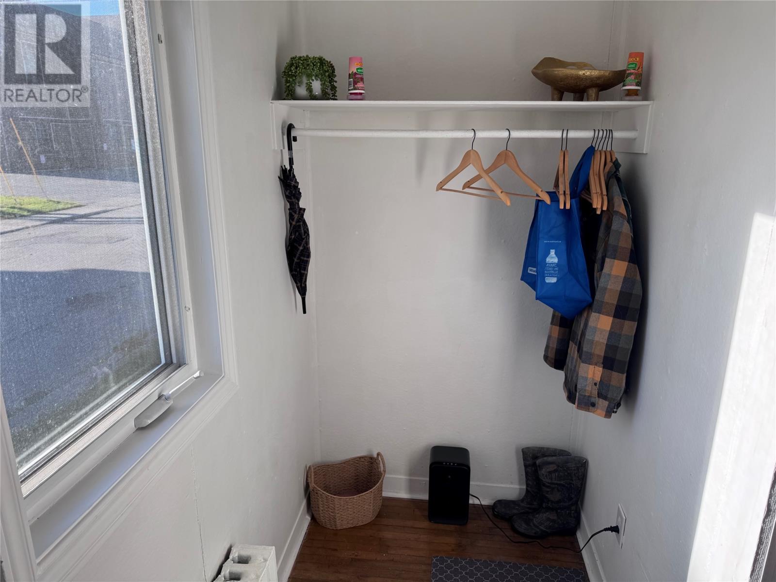 32 Beaumont Avenue photo 4