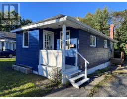 <div class="price">$179,900</div> 32 Beaumont Avenue<br>Grand Falls-Windsor, Newfoundland & Labrador<br><div class='bed_bath'>2 Bed | 1 Bath</div>