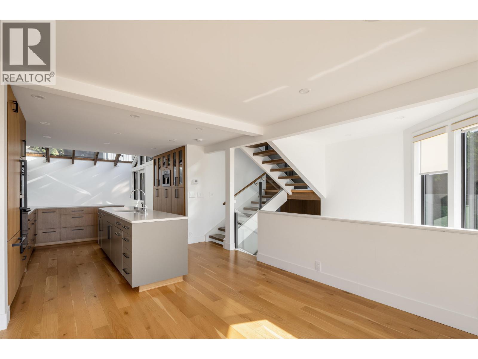 975 Aubeneau Crescent, West Vancouver, British Columbia  V7T 1T4 - Photo 8 - R3170085