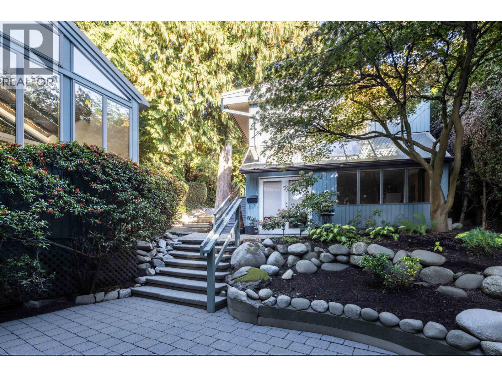 975 Aubeneau Crescent, West Vancouver, British Columbia  V7T 1T4 - Photo 33 - R3170085
