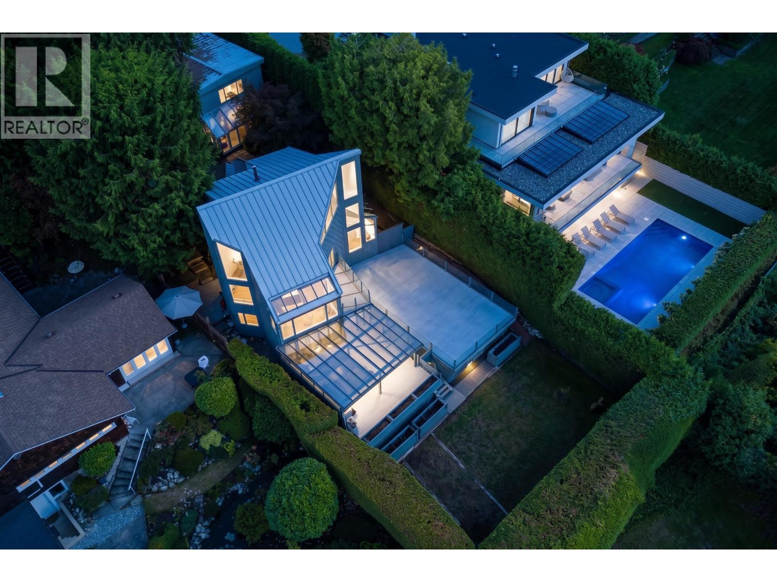 975 AUBENEAU CRESCENT, West Vancouver, British Columbia