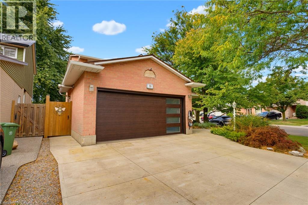 50 Fusilier Drive, Hamilton, Ontario  L9B 2E1 - Photo 7 - 40867141