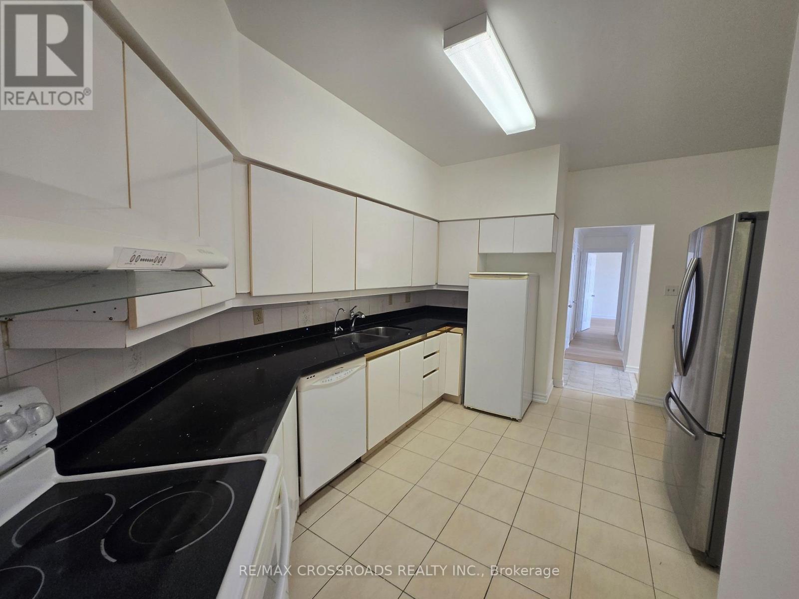 Ph02 - 9 Chalmers Road, Richmond Hill (Doncrest), Ontario  L4B 3N3 - Photo 11 - N13839310