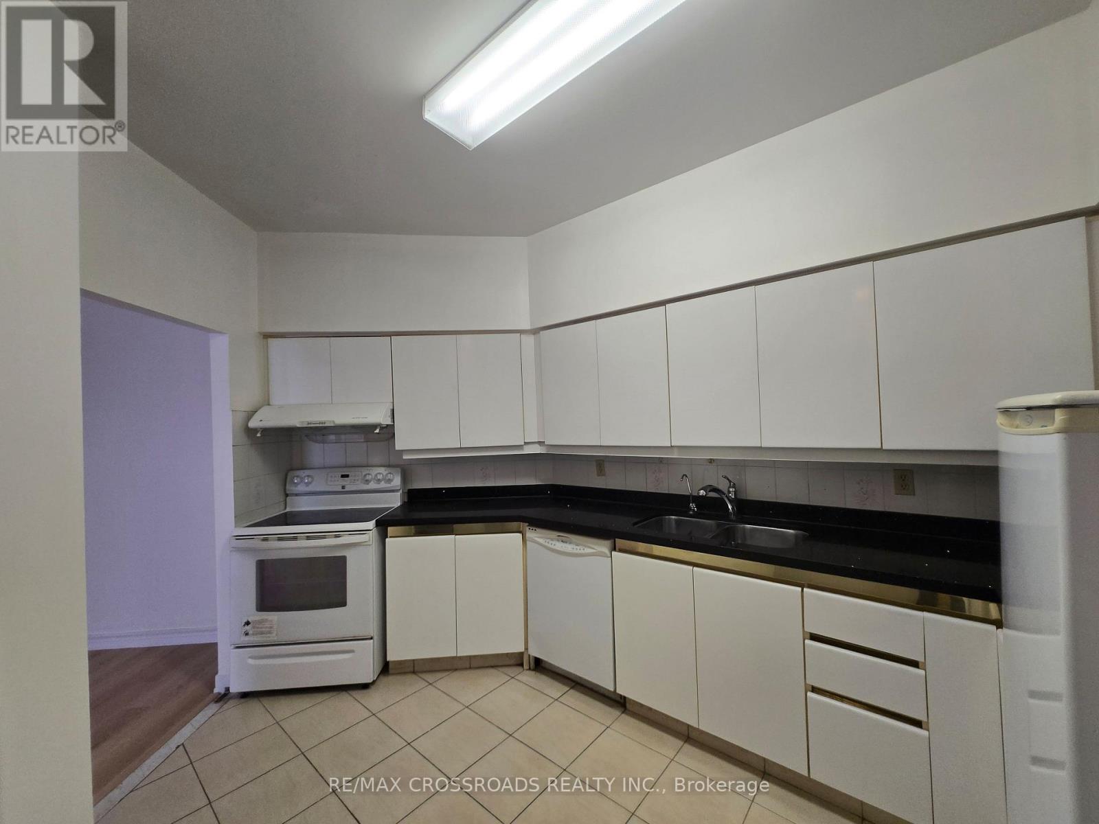 Ph02 - 9 Chalmers Road, Richmond Hill (Doncrest), Ontario  L4B 3N3 - Photo 12 - N13839310