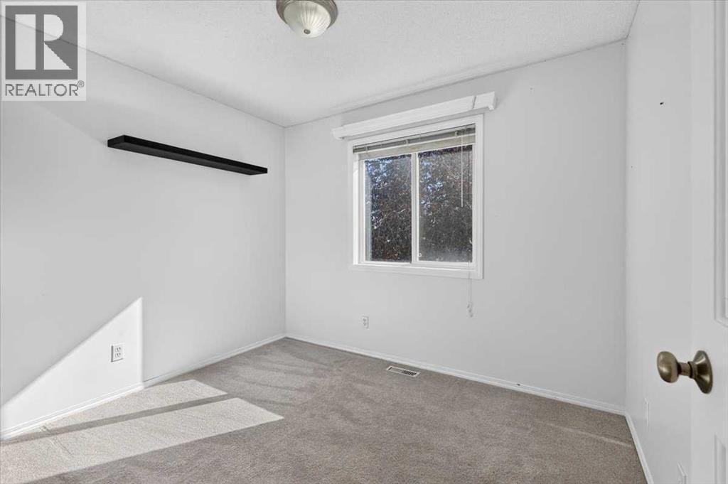 155 Tarington Green NE