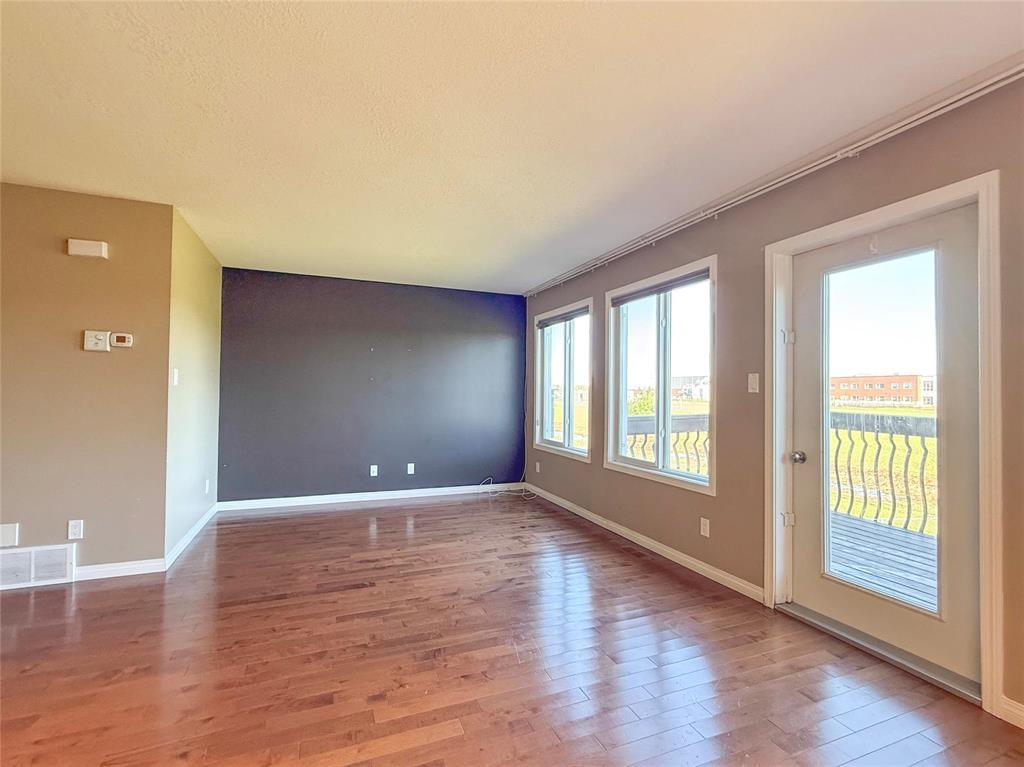 79 Aldrin Way SE, Brandon, Manitoba  R7A 2V7 - Photo 4 - 202623583