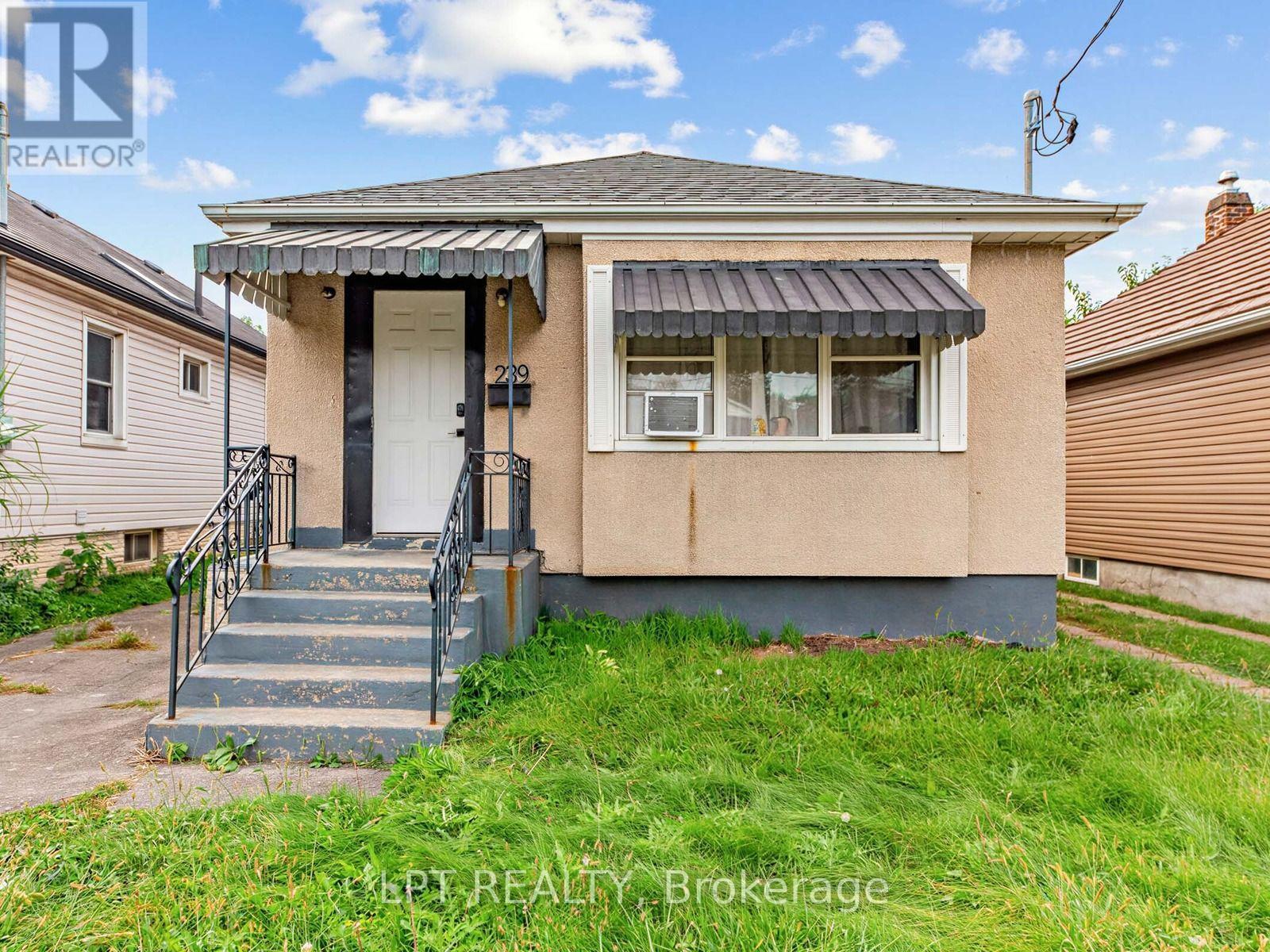 239 VINE STREET, St. Catharines, Ontario