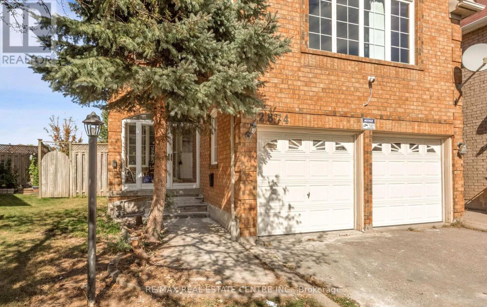 Upper - 2874 Gardenview Crescent, Mississauga, Ontario  L5M 5T4 - Photo 3 - W13839268