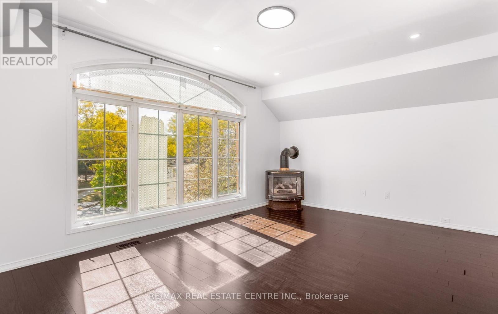 Upper - 2874 Gardenview Crescent, Mississauga, Ontario  L5M 5T4 - Photo 31 - W13839268