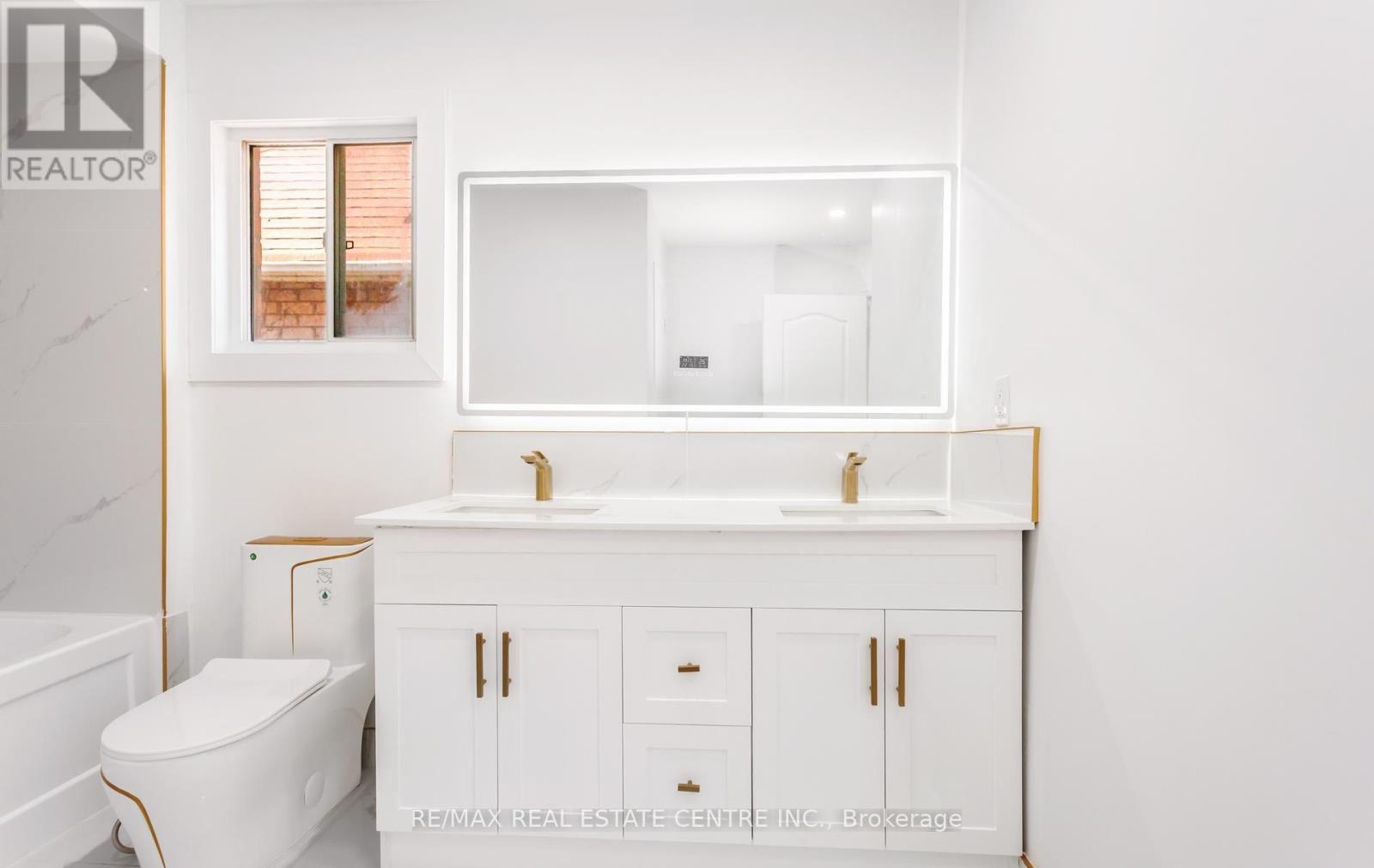 Upper - 2874 Gardenview Crescent, Mississauga, Ontario  L5M 5T4 - Photo 34 - W13839268