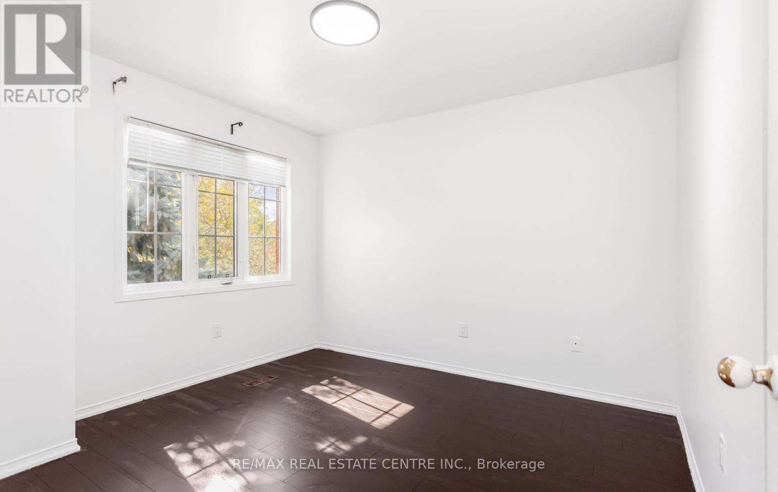 Upper - 2874 Gardenview Crescent, Mississauga, Ontario  L5M 5T4 - Photo 38 - W13839268