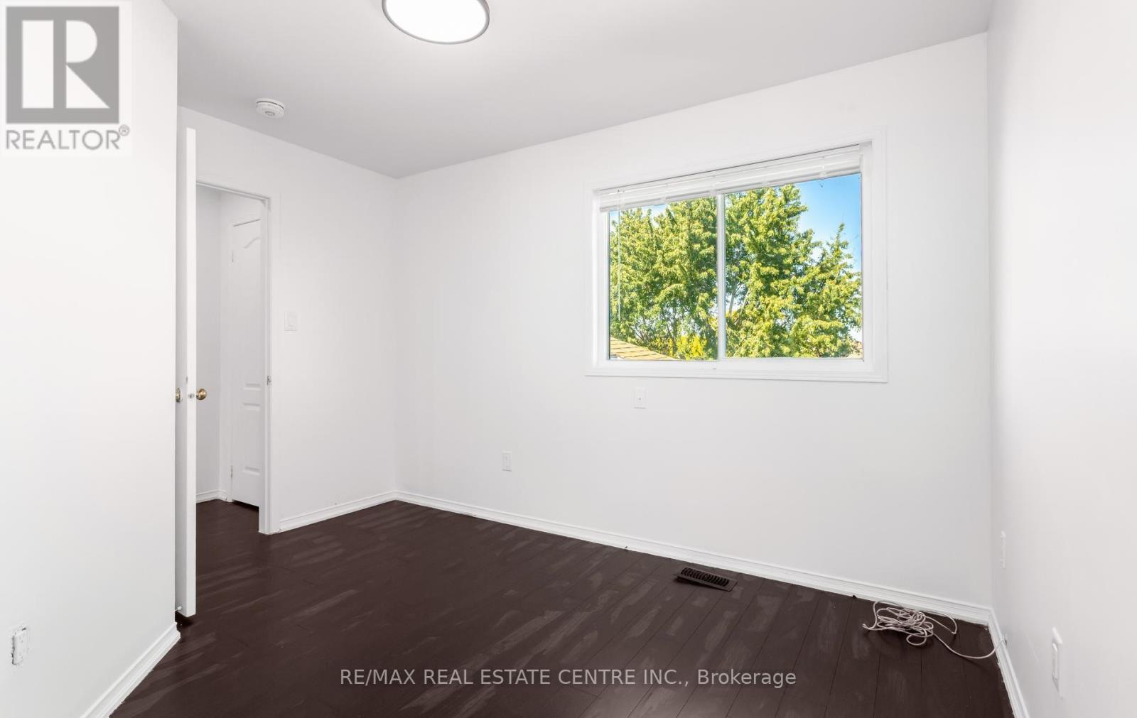 Upper - 2874 Gardenview Crescent, Mississauga, Ontario  L5M 5T4 - Photo 44 - W13839268