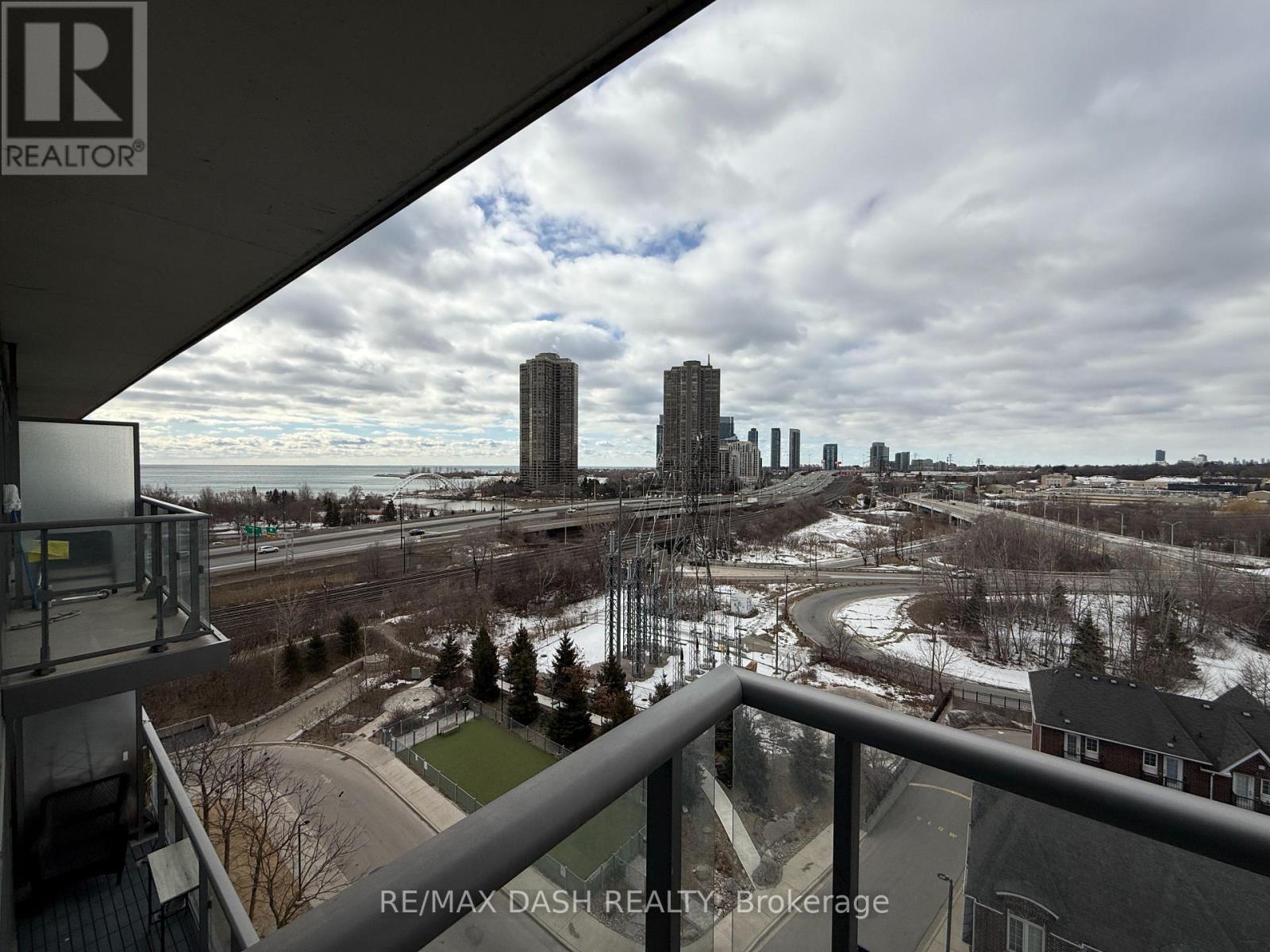 909 - 105 The Queensway Avenue, Toronto, Ontario  M6S 5B5 - Photo 17 - W13839294