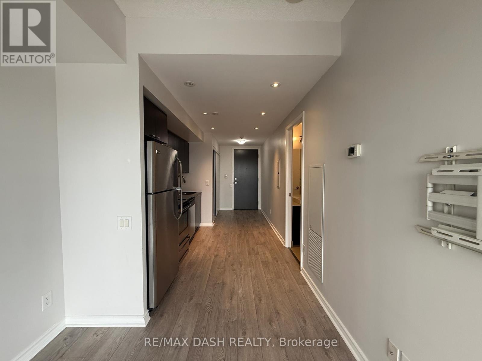 909 - 105 The Queensway Avenue, Toronto, Ontario  M6S 5B5 - Photo 9 - W13839294