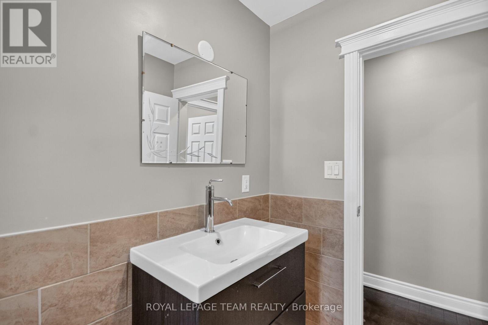 97 Doane Street, Ottawa, Ontario  K2B 6G7 - Photo 32 - X13837380