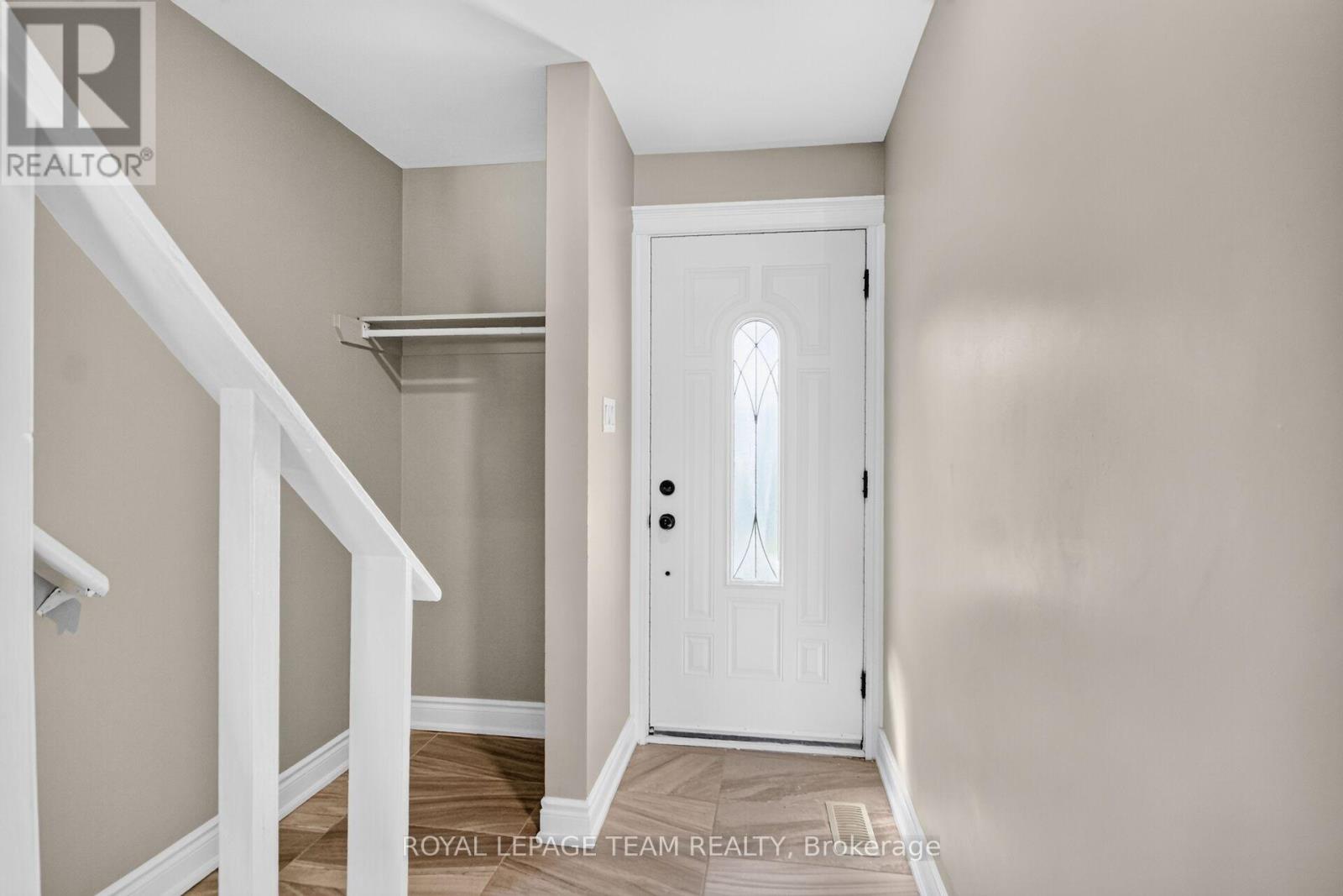 97 Doane Street, Ottawa, Ontario  K2B 6G7 - Photo 4 - X13837380