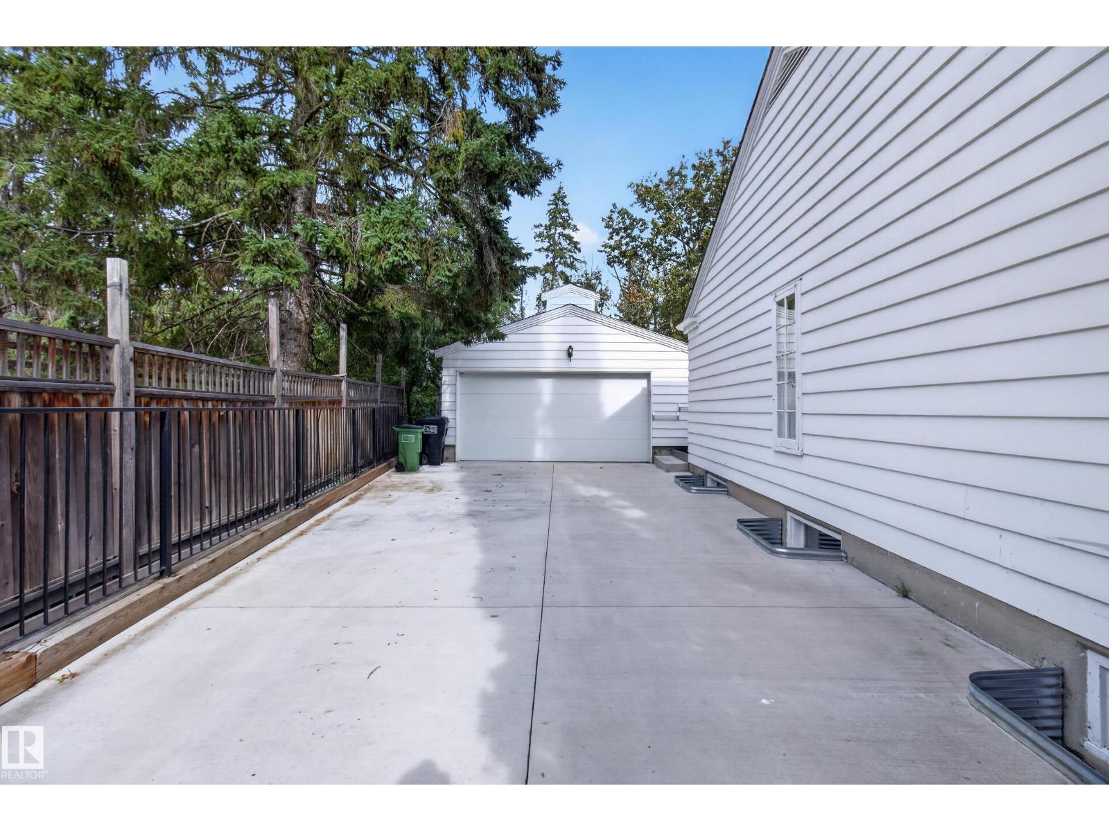 12304 Grand View Dr Nw, Edmonton, Alberta  T6H 4K4 - Photo 60 - E4510257