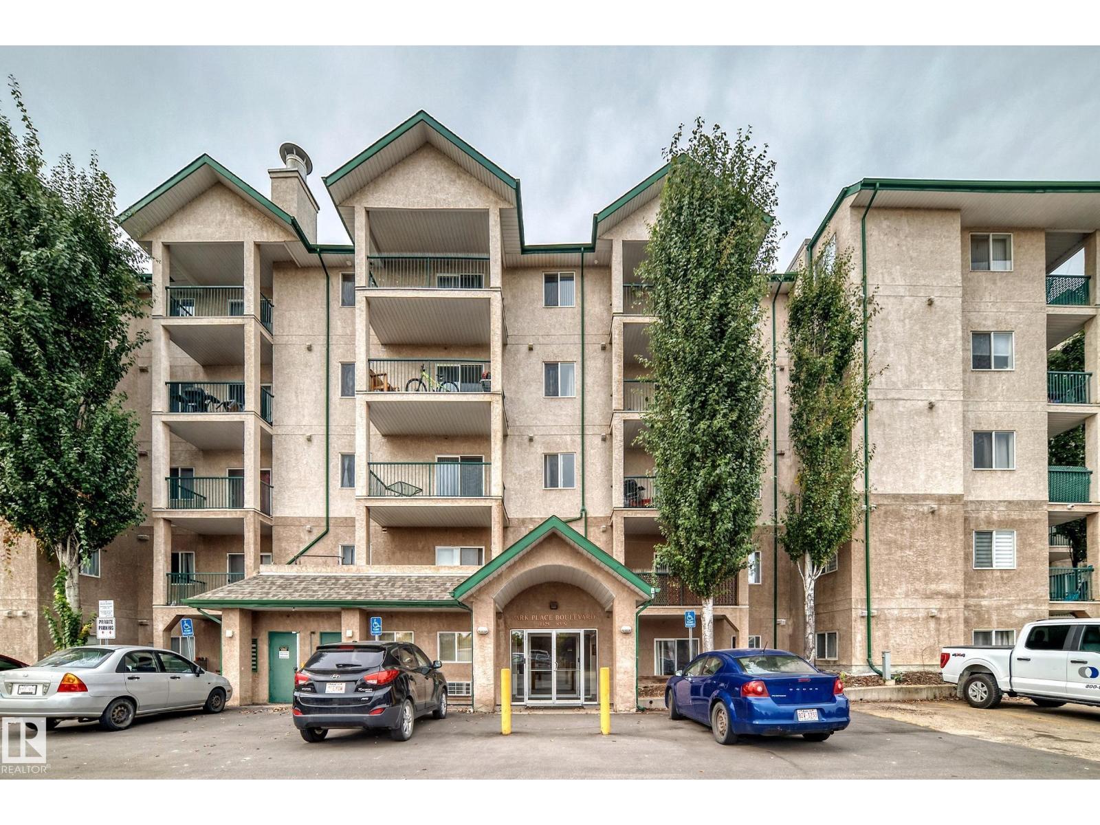 #112 11325 83 ST NW