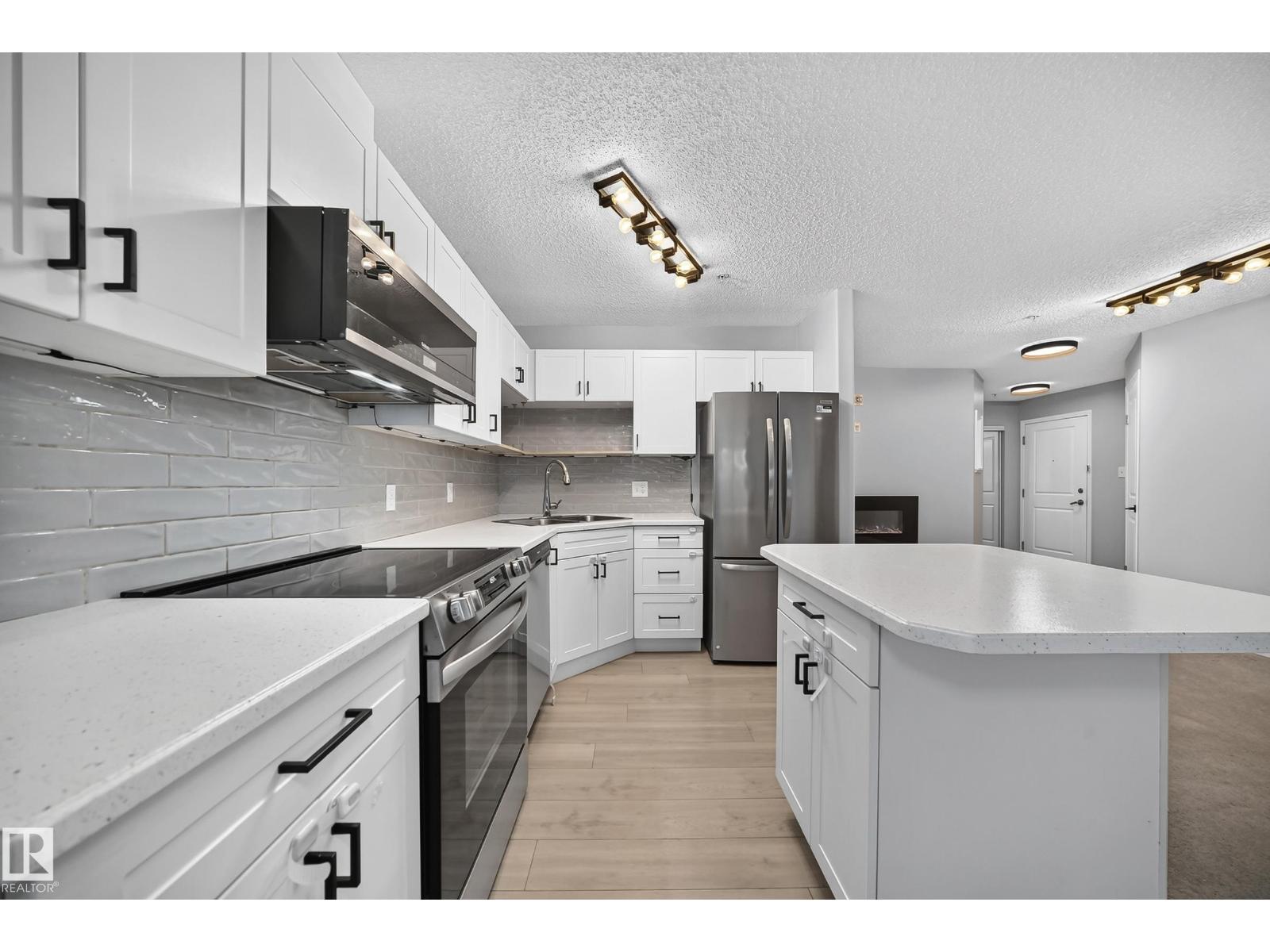 #112 11325 83 ST NW