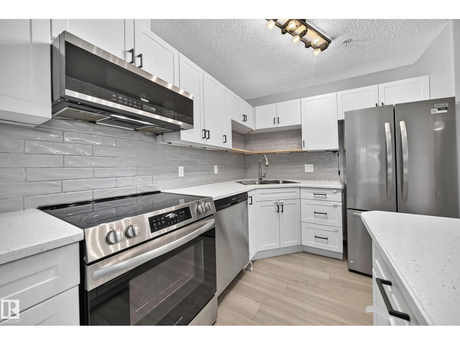 #112 11325 83 ST NW