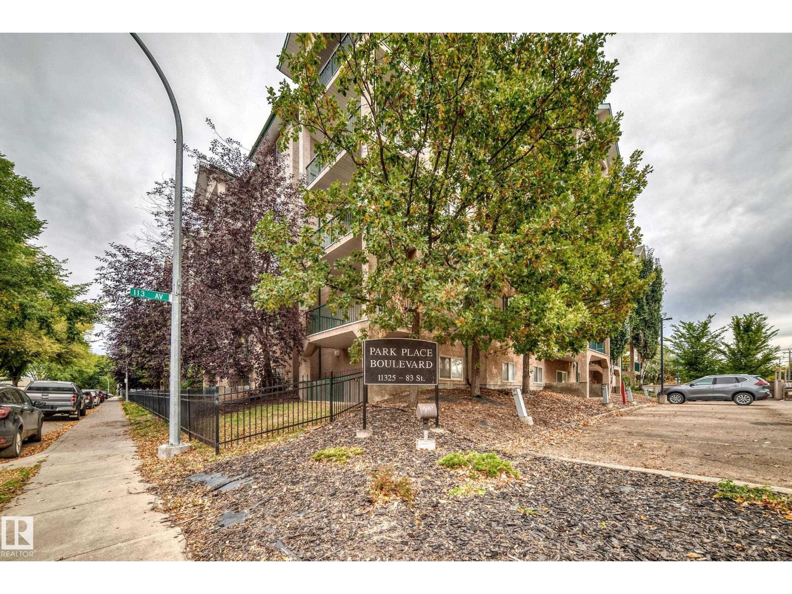 #112 11325 83 ST NW
