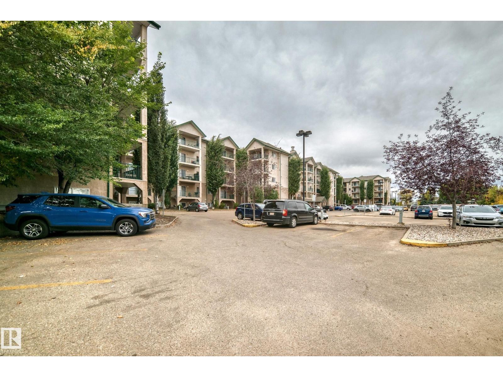#112 11325 83 ST NW