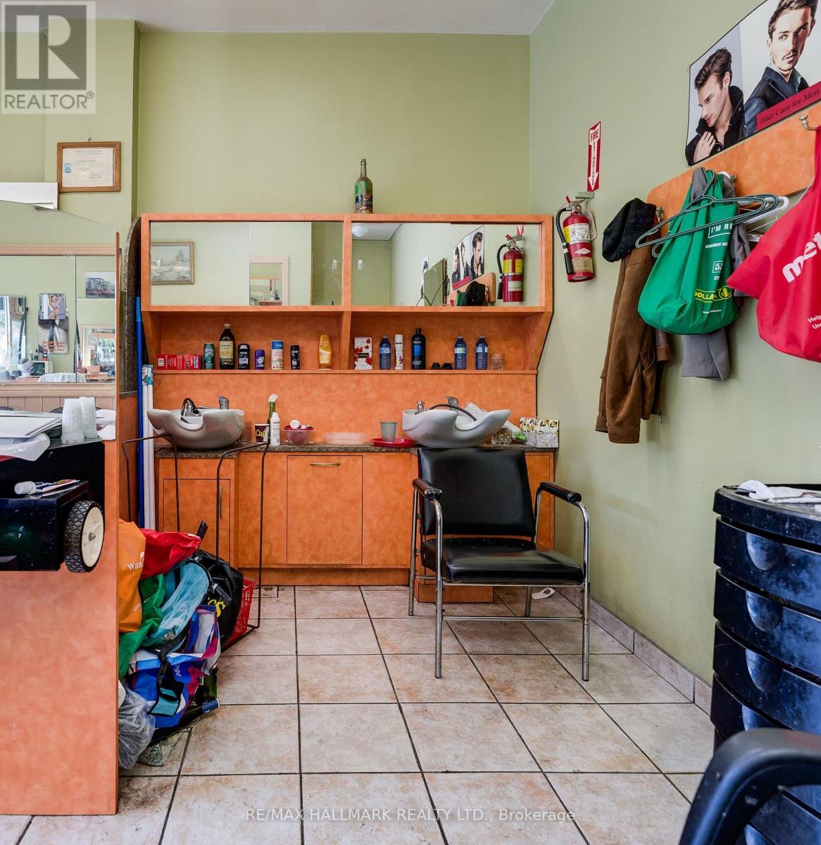 1786 Danforth Avenue, Toronto, Ontario  M4C 1H8 - Photo 8 - E13750712