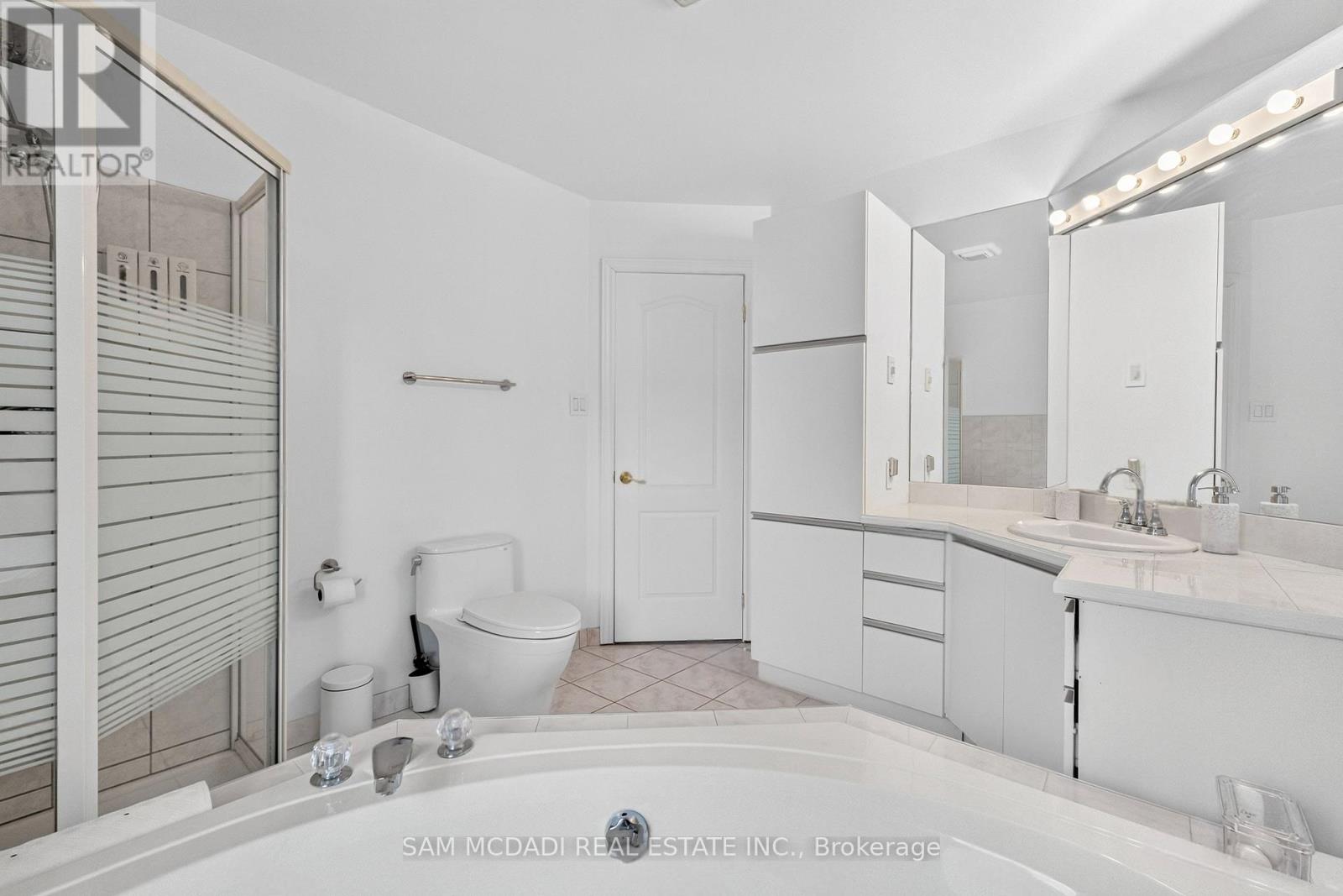 4072 Wilcox Road, Mississauga, Ontario  L4Z 1B7 - Photo 30 - W13787682