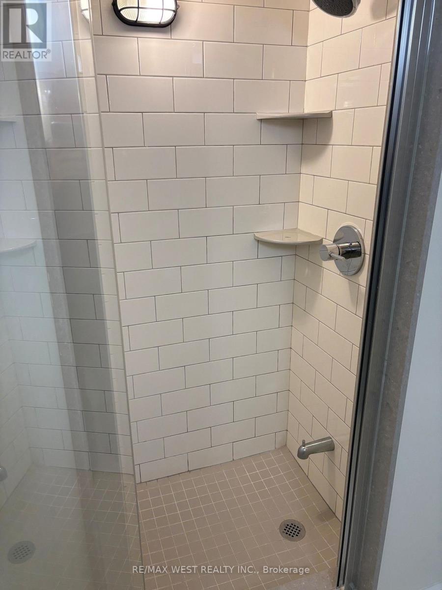 23 Sellmar Road, Toronto, Ontario  M9P 3E4 - Photo 19 - W13837376