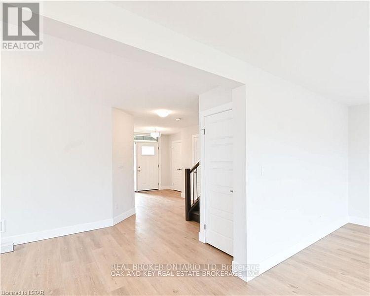 83 Renaissance Drive, St. Thomas, Ontario  N5R 0K1 - Photo 3 - X13839628