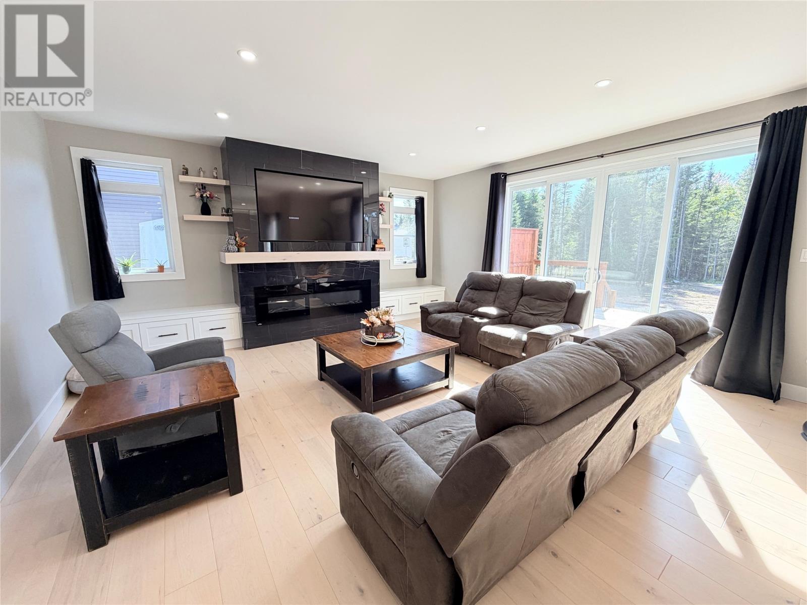 17 Murdoch Avenue, Deer Lake — photo 14